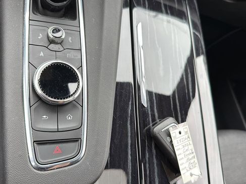 Used 2021 Cadillac Escalade Sport w/ Driver Assist Tech Package AWD/4WD image 31