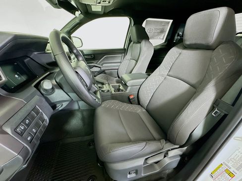 New 2026 Toyota Tacoma SR5 image 9