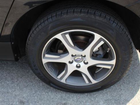 Used 2011 Volvo XC60 T6 image 10