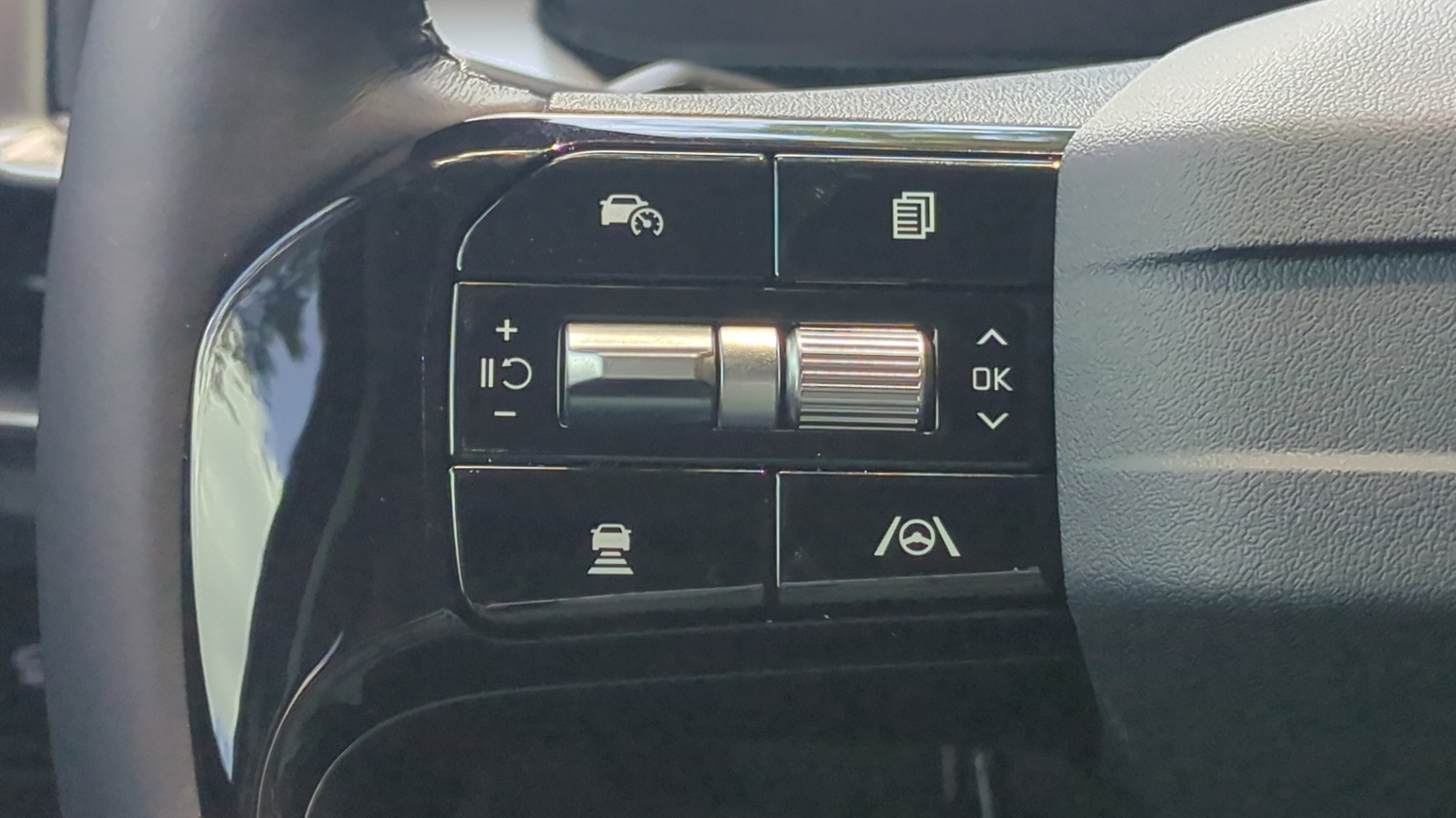 New 2026 Kia Sorento EX FWD image 21