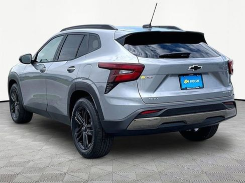 New 2026 Chevrolet Trax ACTIV w/ Sunroof Package FWD image 4