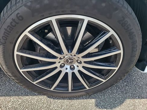 Used 2024 Mercedes-Benz GLS 450 4MATIC w/ AMG Line Exterior image 13