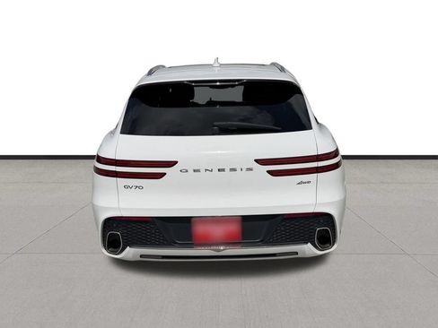 Used 2023 Genesis GV70 2.5T w/ Advanced Package AWD/4WD image 6