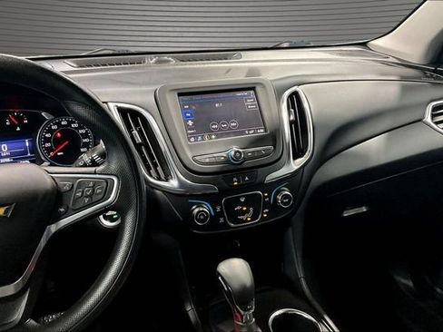 Used 2022 Chevrolet Equinox LT FWD image 9
