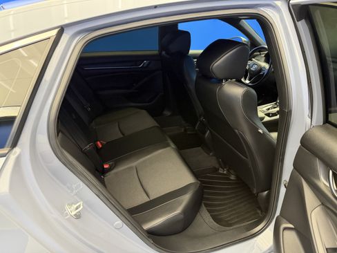 Used 2022 Honda Accord Sport image 25