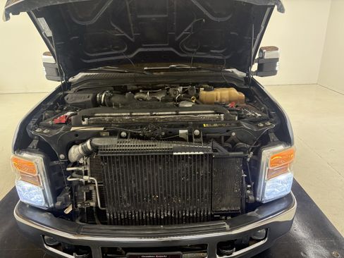 Used 2010 Ford F250 Lariat image 26