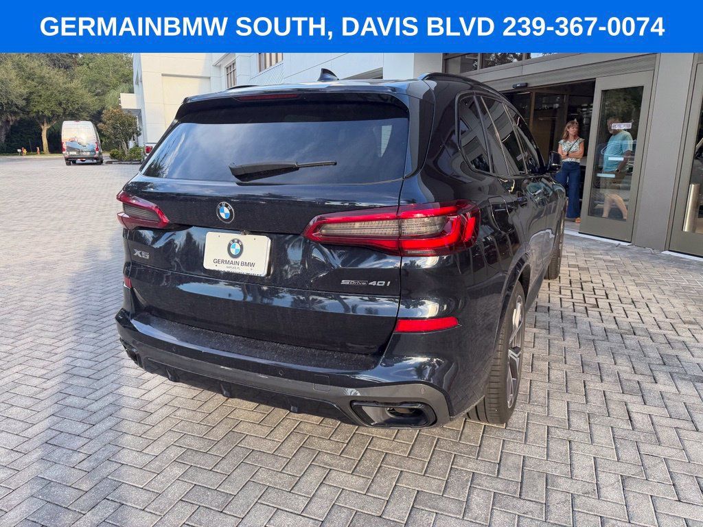 Used 2020 BMW X5 sDrive40i w/ M Sport Package RWD image 12