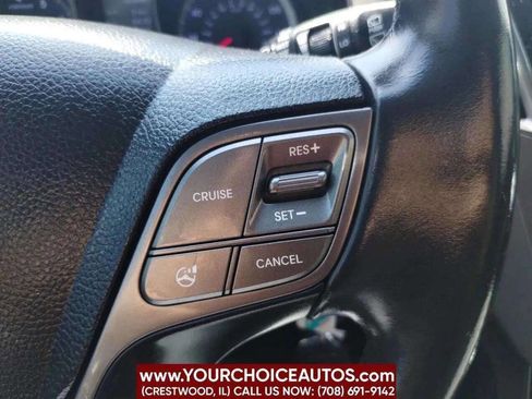 Used 2014 Hyundai Santa Fe GLS image 25