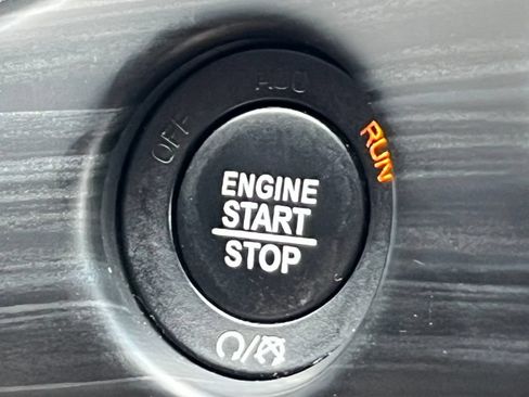 Used 2022 Jeep Grand Cherokee Laredo X AWD/4WD image 27