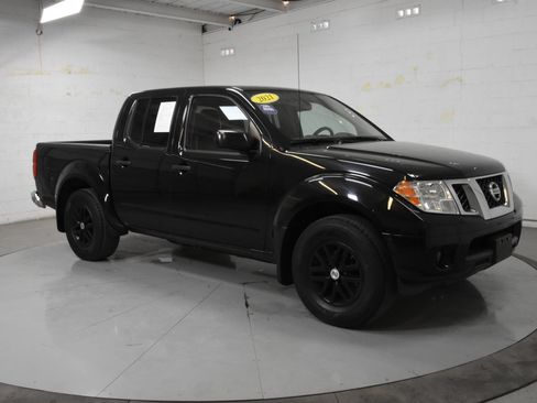 Used 2021 Nissan Frontier SV RWD image 1