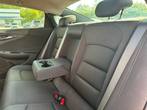 Used 2024 Chevrolet Malibu LT FWD image 30