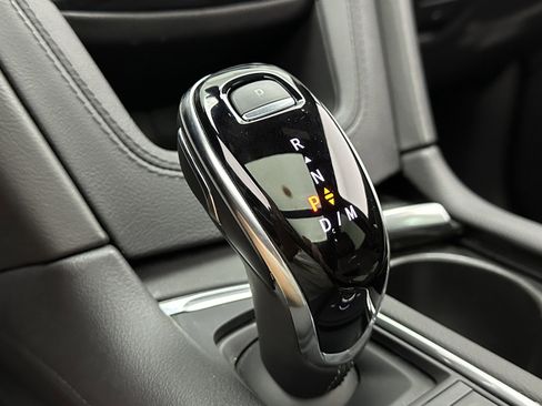 Used 2025 Cadillac XT5 Premium Luxury image 21