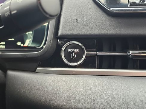 Used 2024 Mitsubishi Outlander SEL image 26