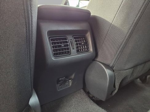 Used 2025 Toyota Camry Hybrid image 22