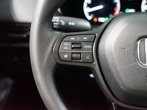 Used 2025 Honda HR-V LX image 14