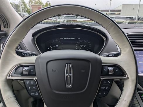 Used 2019 Lincoln Nautilus Black Label image 13