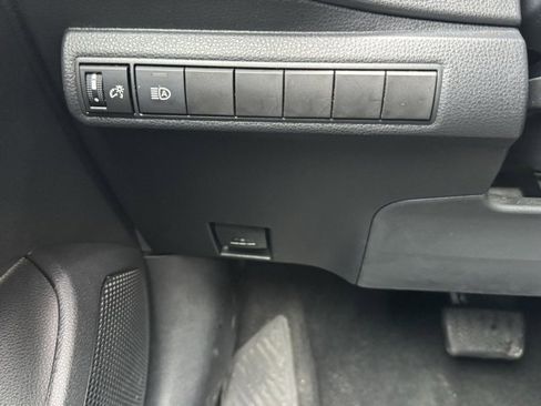 Certified 2022 Toyota Corolla LE image 29