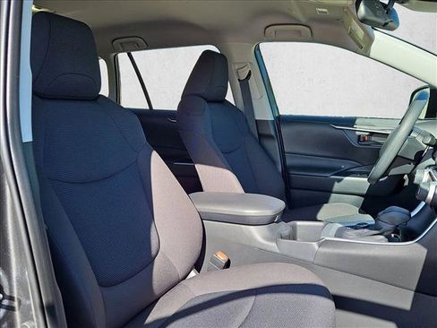 Used 2025 Toyota RAV4 LE image 21