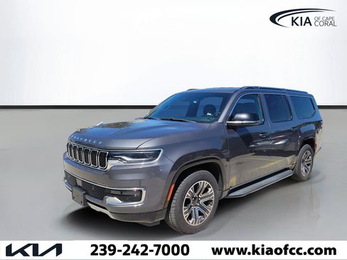 Used 2023 Jeep Wagoneer L Series II RWD image 1