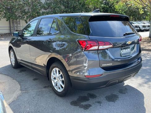 Used 2022 Chevrolet Equinox LS w/ LS Convenience Package FWD image 5