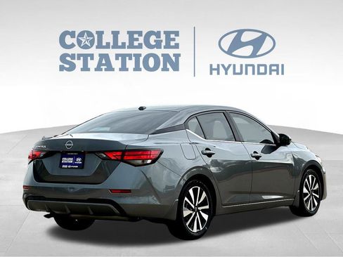 Used 2025 Nissan Sentra SV w/ SV Premium Package FWD image 10