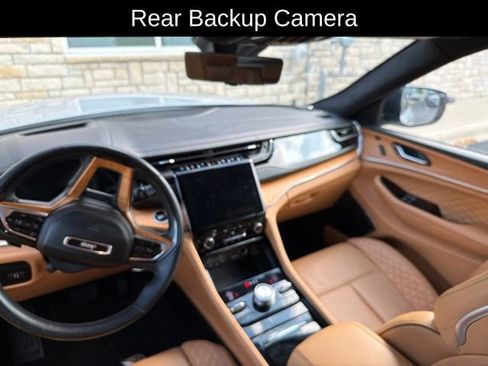 Used 2025 Jeep Grand Cherokee Summit AWD/4WD image 14