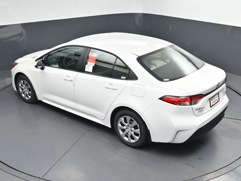 New 2026 Toyota Corolla LE image 32