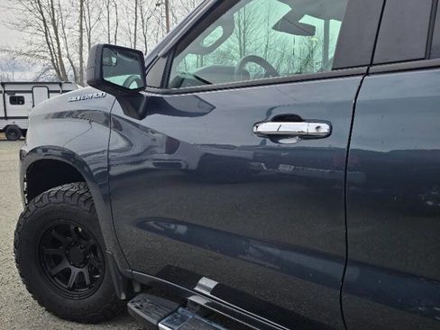 Used 2020 Chevrolet Silverado 1500 Custom w/ Custom 2.7L Value Package AWD/4WD image 5