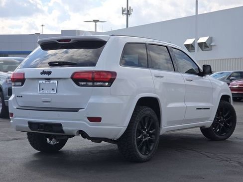 Used 2019 Jeep Grand Cherokee Altitude image 21