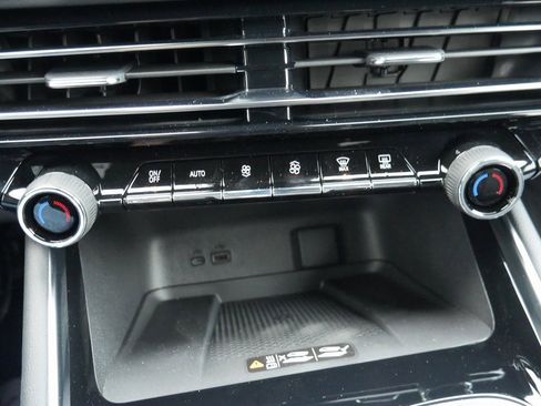 New 2026 Chevrolet Traverse Z71 w/ Enhanced Driving Package image 19