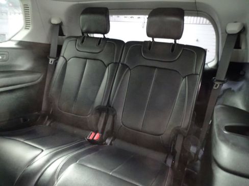 Used 2024 Jeep Grand Cherokee L Limited image 14