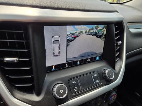 Used 2023 GMC Acadia SLT w/ Elevation Edition FWD image 34