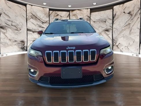 Used 2019 Jeep Cherokee Limited AWD/4WD image 2
