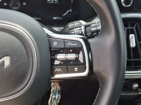 Used 2023 Kia Sorento SX AWD/4WD image 26