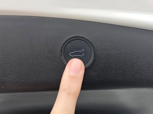 Used 2022 Tesla Model 3 image 62