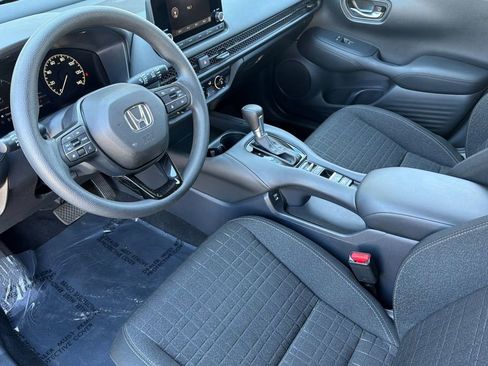 Certified 2025 Honda HR-V LX image 10