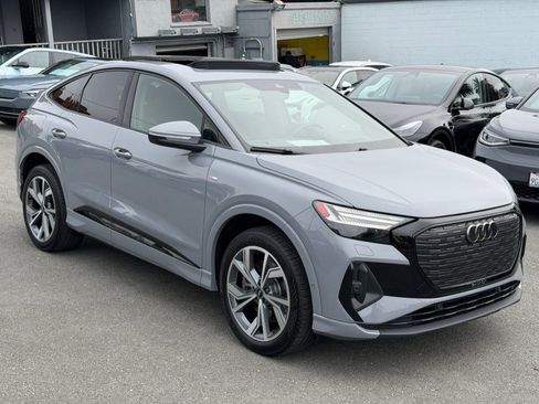 Used 2023 Audi Q4 e-tron Prestige w/ Black Optic Package AWD/4WD image 3