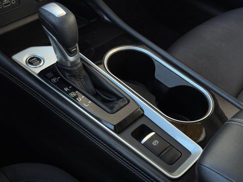 Used 2023 Nissan Altima 2.5 SV image 23