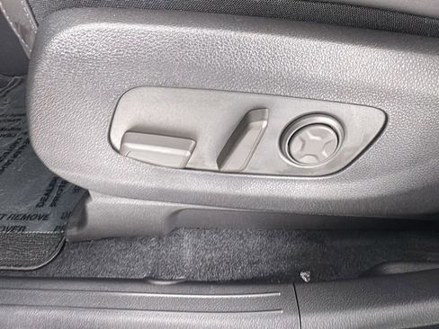 New 2026 Kia Carnival SX w/ SX Dark Edition Package FWD image 11