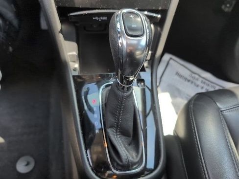 Used 2019 Buick Encore Essence image 24