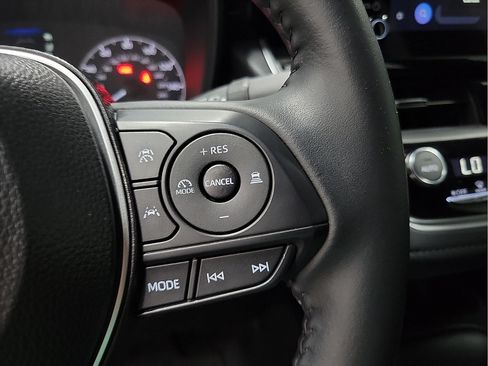 Certified 2025 Toyota Corolla SE FWD image 19
