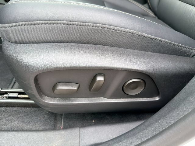 Used 2026 GMC Terrain Elevation w/ Elevation Premium Package FWD image 16