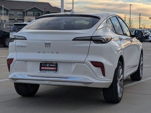 New 2026 Buick Envista Avenir image 4