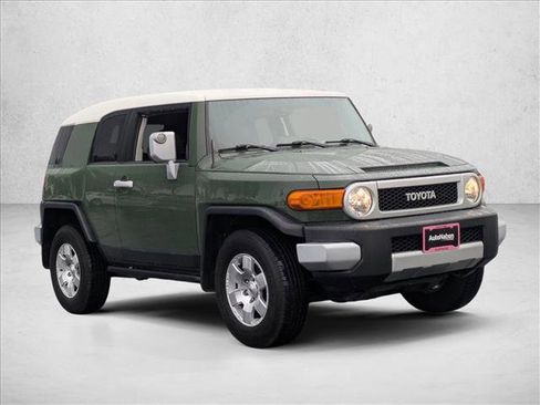Used 2010 Toyota FJ Cruiser 4WD image 3