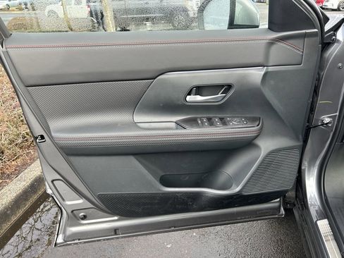 New 2025 Nissan Kicks SR w/ Illumination Package image 9