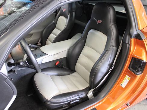 Used 2007 Chevrolet Corvette Coupe w/ Preferred Equipment Group image 28