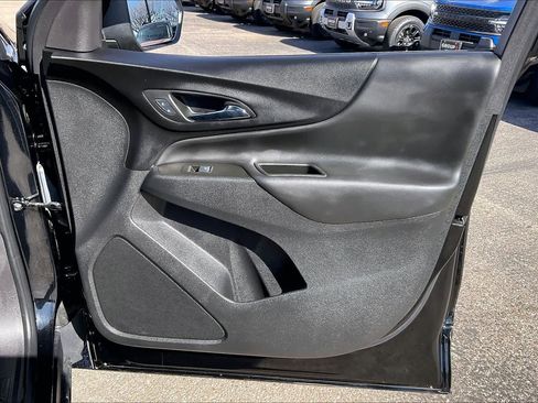 Used 2024 Chevrolet Equinox LT image 24