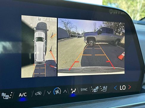 New 2026 Chevrolet Suburban High Country image 23