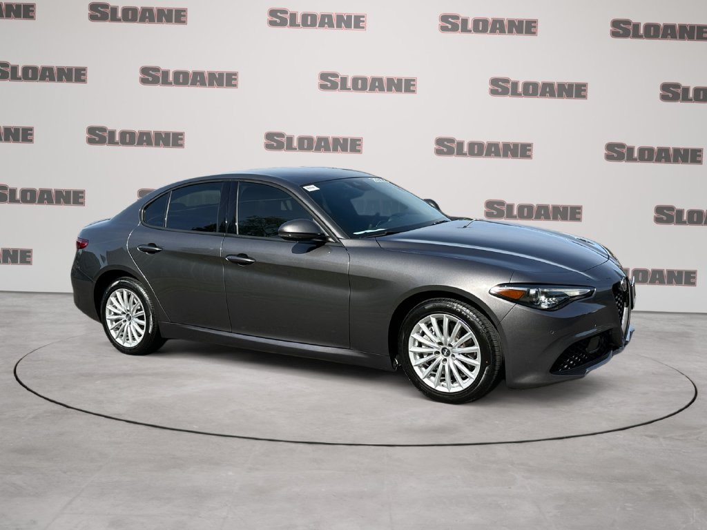 Used 2023 Alfa Romeo Giulia Sprint AWD/4WD image 7