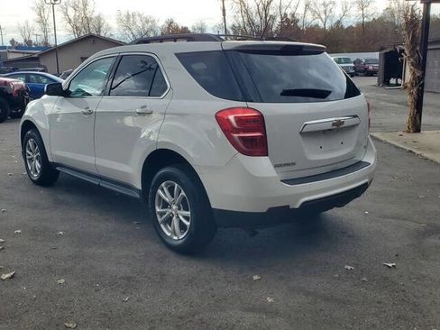 Used 2017 Chevrolet Equinox LT w/ Convenience Package image 4